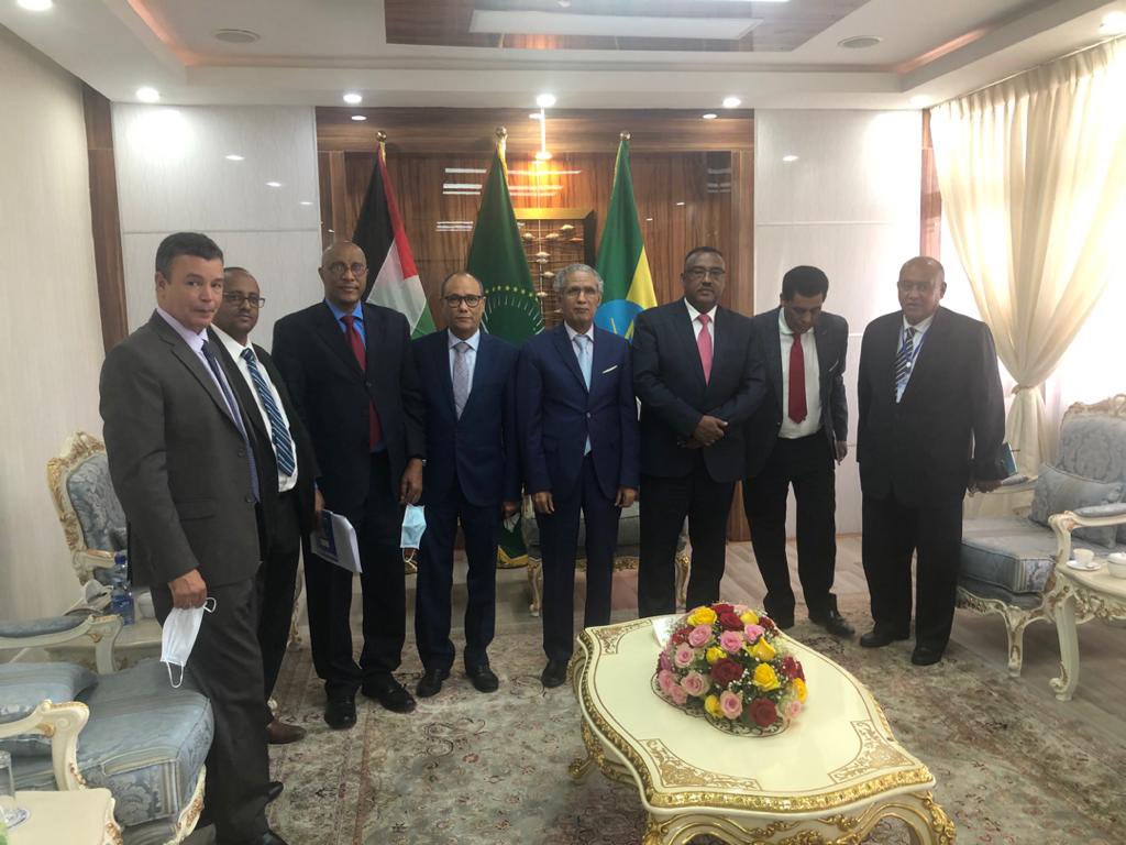 El Portal Diplomatico (@epdiplomatico) on Twitter photo 🇪🇭🇪🇹 | El canciller saharaui y su homólogo etíope abordan el fortalecimiento de las relaciones bilaterales entre ambos países y los últimos sucesos regionales. <a href="/Sahara_1951/">MUNDO Saharaui 🇪🇭</a> @APS_Algerie <a href="/Algeria_MFA/">وزارة الشؤون الخارجية| MFA-Algeria</a>
⬇️⬇️⬇️⬇️
elportaldiplomatico.com/el-canciller-s… 🇪🇭🇪🇹 | El canciller saharaui y su homólogo etíope abordan el fortalecimiento de las relaciones bilaterales entre ambos países y los últimos sucesos regionales. <a href="/Sahara_1951/">MUNDO Saharaui 🇪🇭</a> @APS_Algerie <a href="/Algeria_MFA/">وزارة الشؤون الخارجية| MFA-Algeria</a>
⬇️⬇️⬇️⬇️
elportaldiplomatico.com/el-canciller-s…