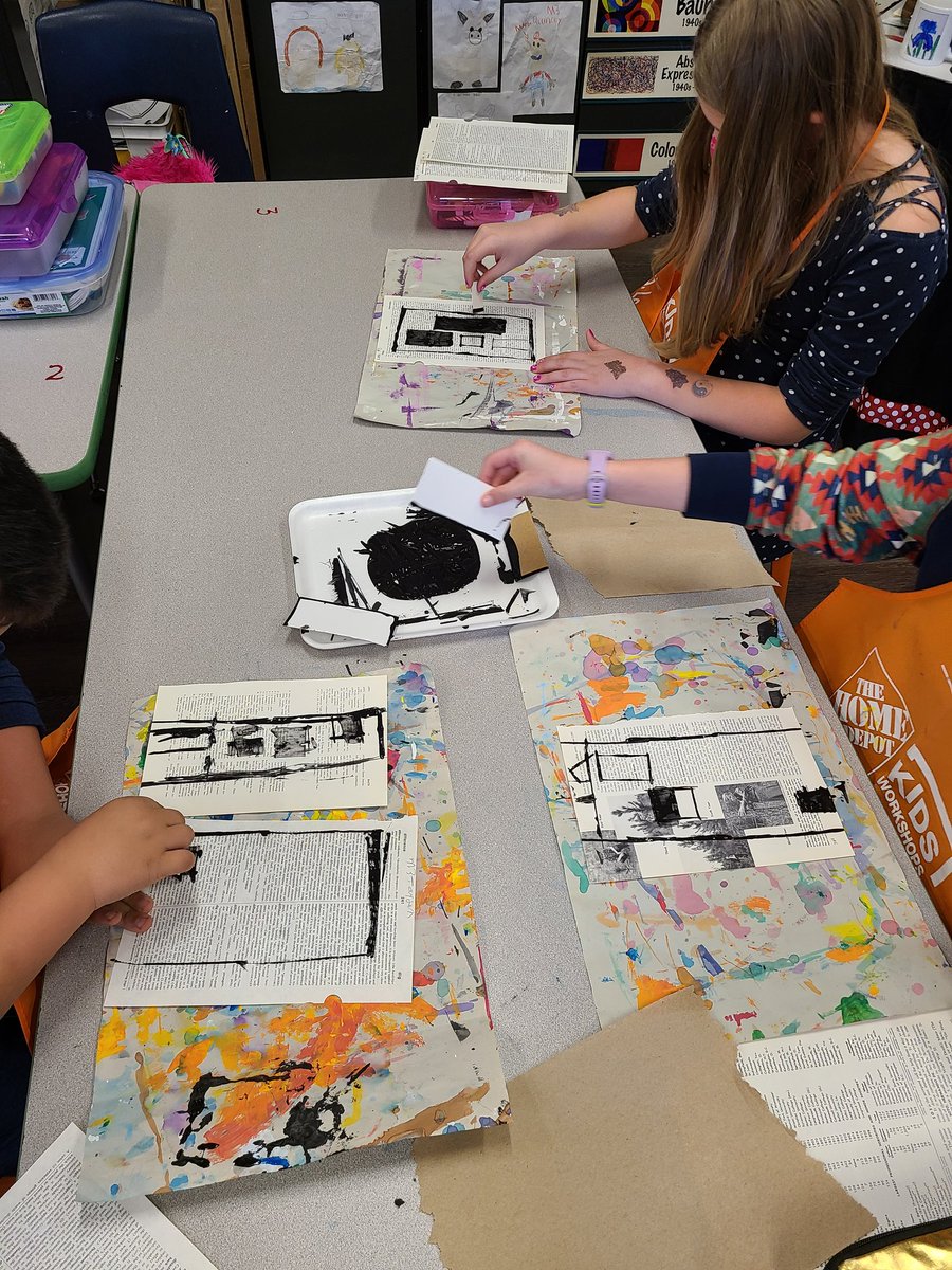 PlattsburgArt's tweet image. 3rd grade #architectects are #designing buildings for their #cityscapes @amoran4 @smb29910 @MarkCoulterKC