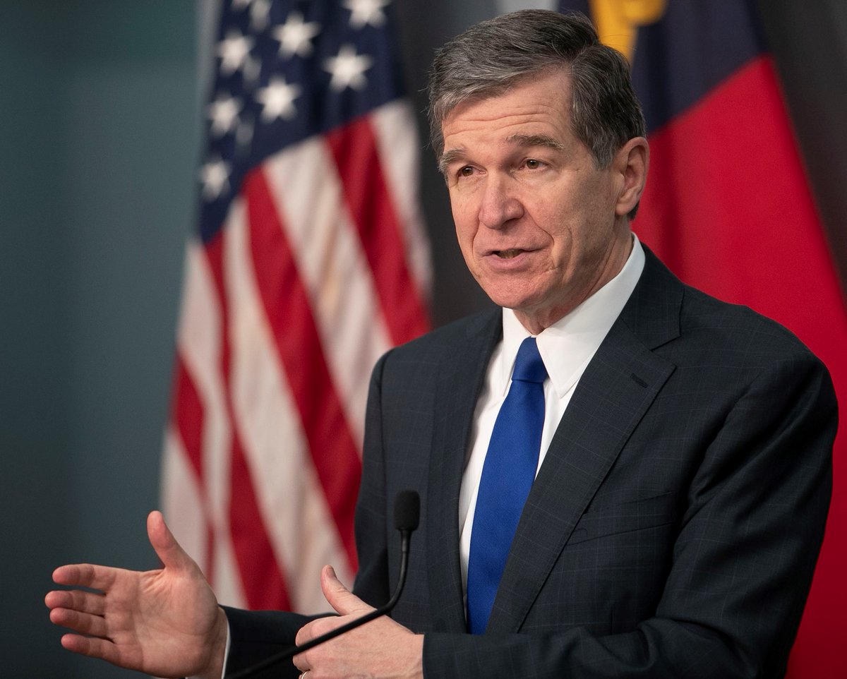Gov. Cooper announced that thanks to the hard work of providers, NC will be moving forward in its phased vaccination process. People in Group 4 with high-risk medical conditions or living in certain congregate settings can get their vaccine starting 3/17.
governor.nc.gov/news/gov-coope…