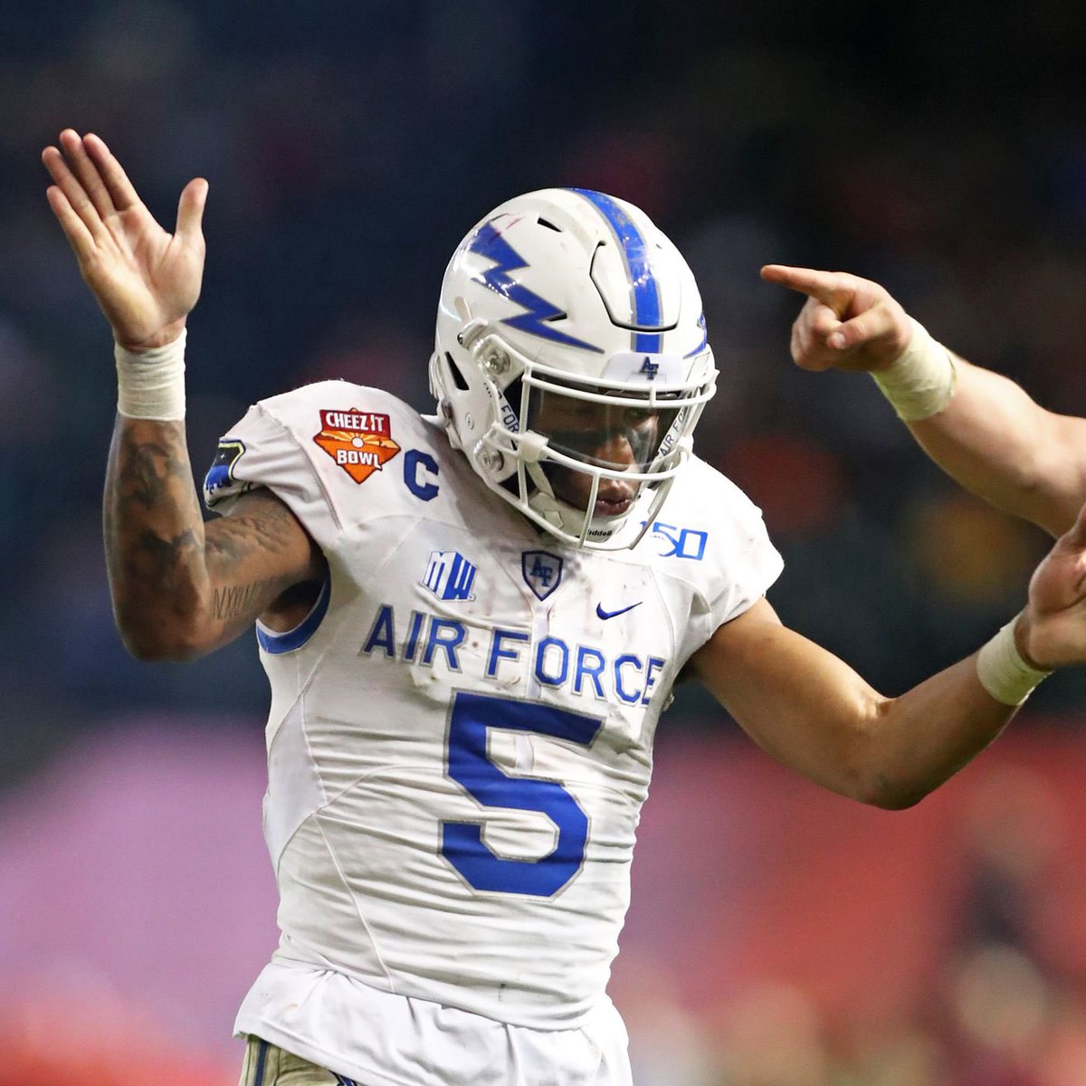 TreyFirestone's tweet photo. Blessed to receive my first division 1 offer from the U.S Air Force Academy🔵⚪️!! Thanks to @AFCoachSheridan and the rest of the  coaching staff! @SWiltfong247 @CoachTurnquist @RBsCoachBodkin @Millz2BeMade @cspann28 @eHooks_317 @EzeObiora2 https://t.co/9Hu61kJmhy