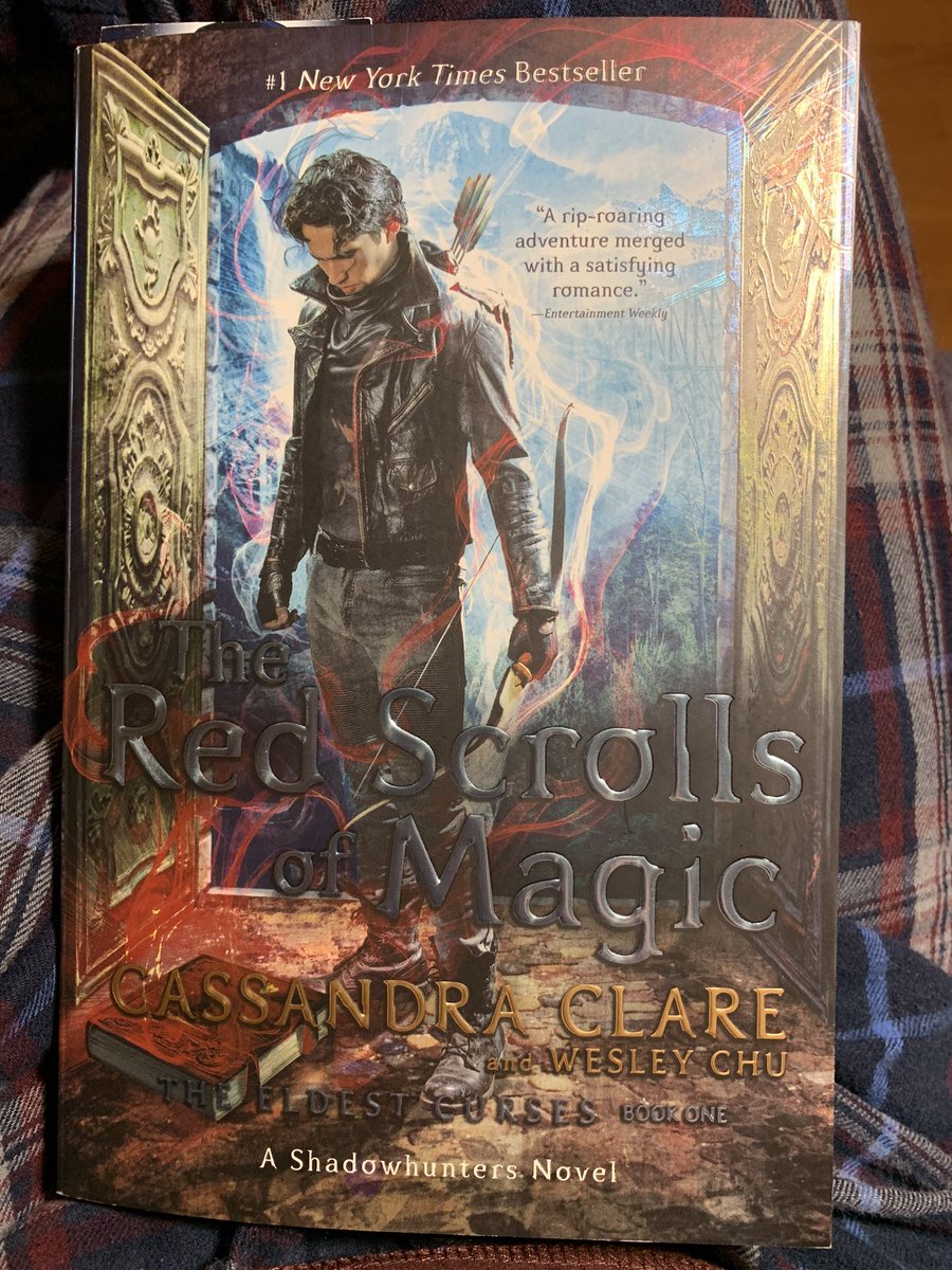 Xanderman616's tweet photo. Currently reading #TheRedScrollsOfMagic!! ➰👬🏻 #Malec #ShadowhunterChronicles https://t.co/ZaV7KrXWVJ