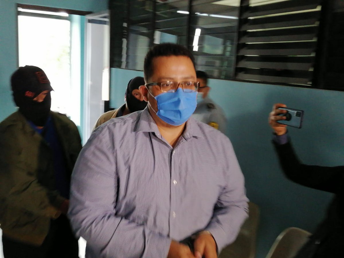 FGR_SV's tweet image. #QueElMiedoNoTeCalle | @FGR_SV presentó requerimiento ante el Juzgado 10º de Paz, contra Roberto Silva Rugamas, por los delitos de Expresiones de Violencia contra la Mujer, Difusión Ilegal de Información y Acoso a través de las Tecnologías de la Información y la Comunicación.