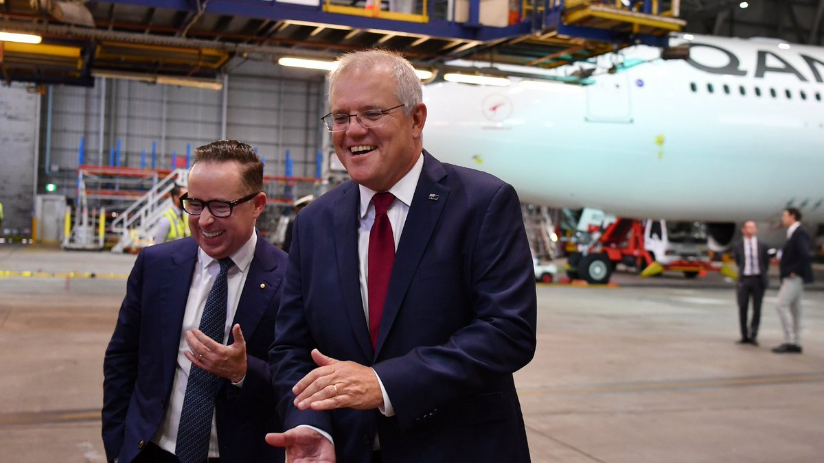 We've been sctratching our heads as to why @ScottMorrisonMP has effectively handed @Qantas a bailout without an equity stake for the public or any conditions to keep workers or deliver for passengers. And then we saw this pic from yesterday. And we understood #QantasKeeper
