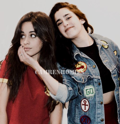 CamilaCSPanCake's tweet photo. Os voy a compartir otros manip que hice cuando tenía la cuenta de camrenhomies que ahora se llama sweetdrxamz pero ni la utilizo https://t.co/6gNmvJy7Ft