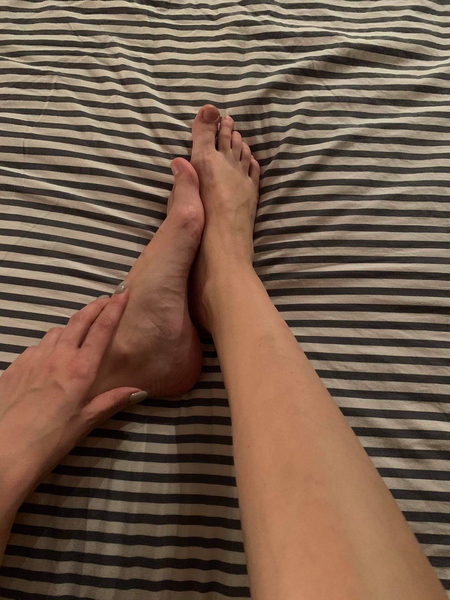 FindomBarbara's tweet photo. Nędzne kundelki będą się ślinić do rana na ten widok
@PromofindomP @footslavepig @FootParadiseRT @rt_feet @RT4feet @PolishFindomFan @PolishFootSlave https://t.co/r5b9LzhRPq