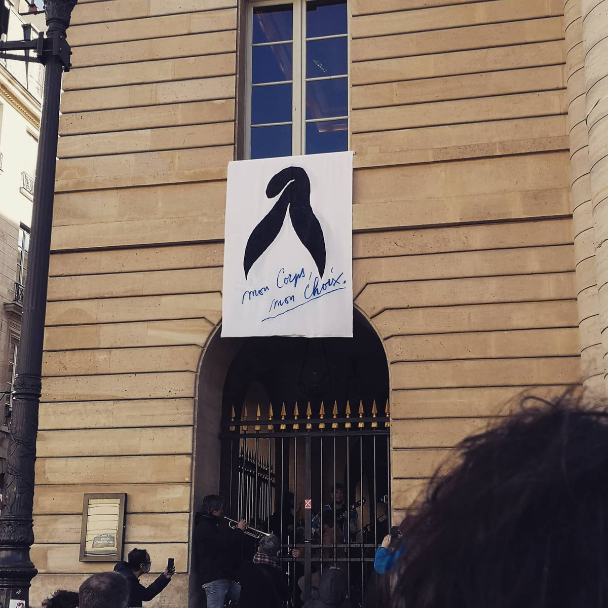 Clitoris phrygien 👌🏼🐚écoutons l'Odéon, la révolte gronde #occupationodeon #cultureessentielle #clitrevolution #convergences