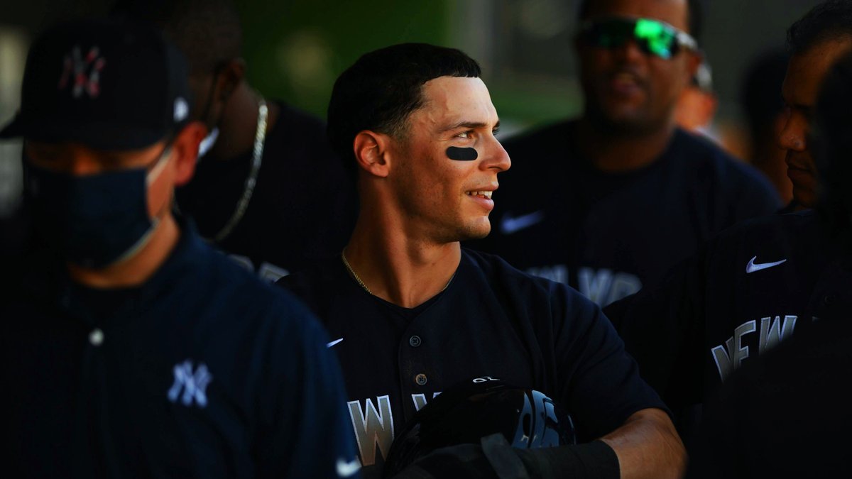 Yankees's tweet photo. Dub club. https://t.co/73VsIus8Rk