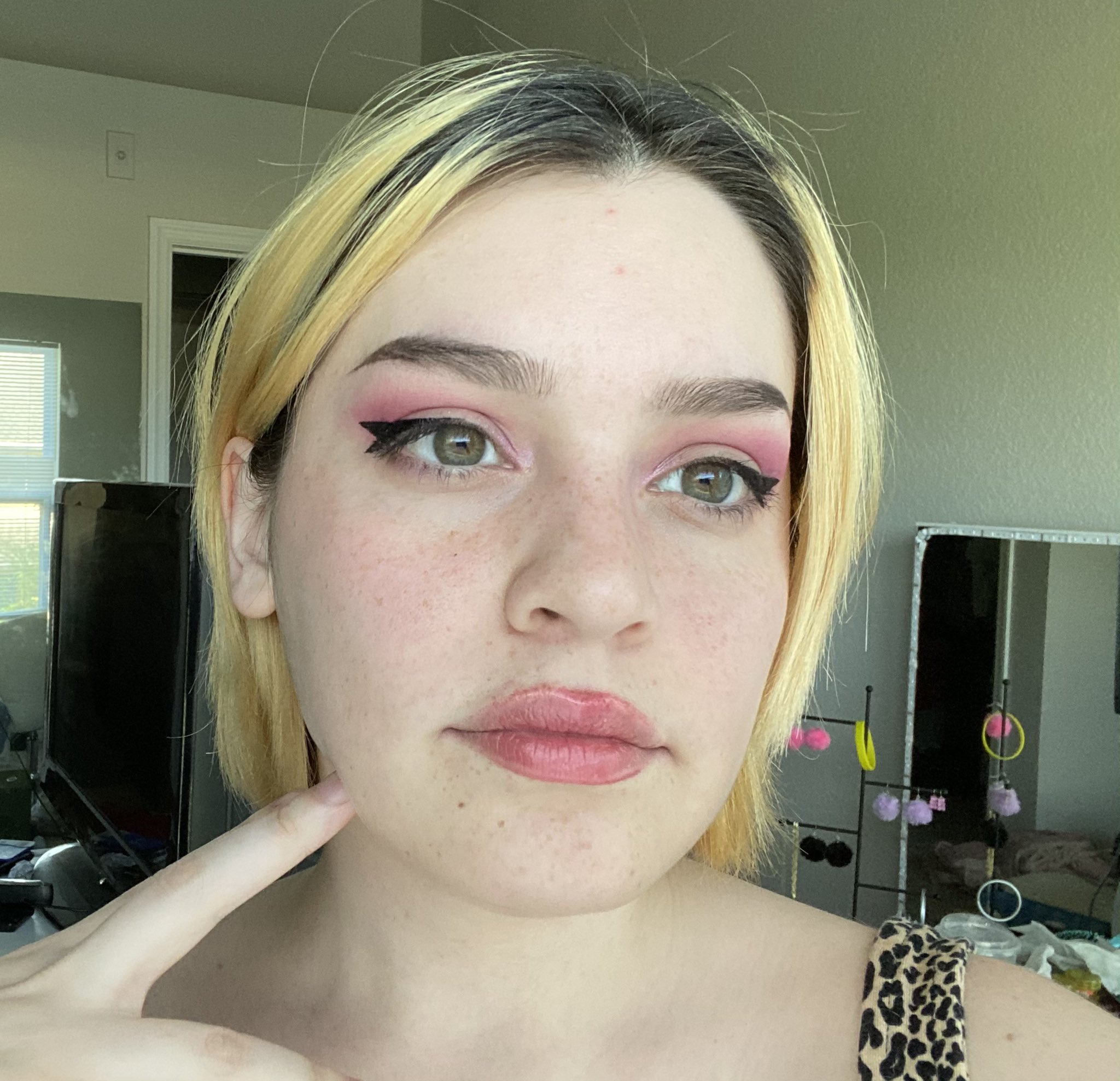 TW Pornstars - 1 pic. Ava Fox. Twitter. 🌸. 9:58 PM - 11 Mar 2021