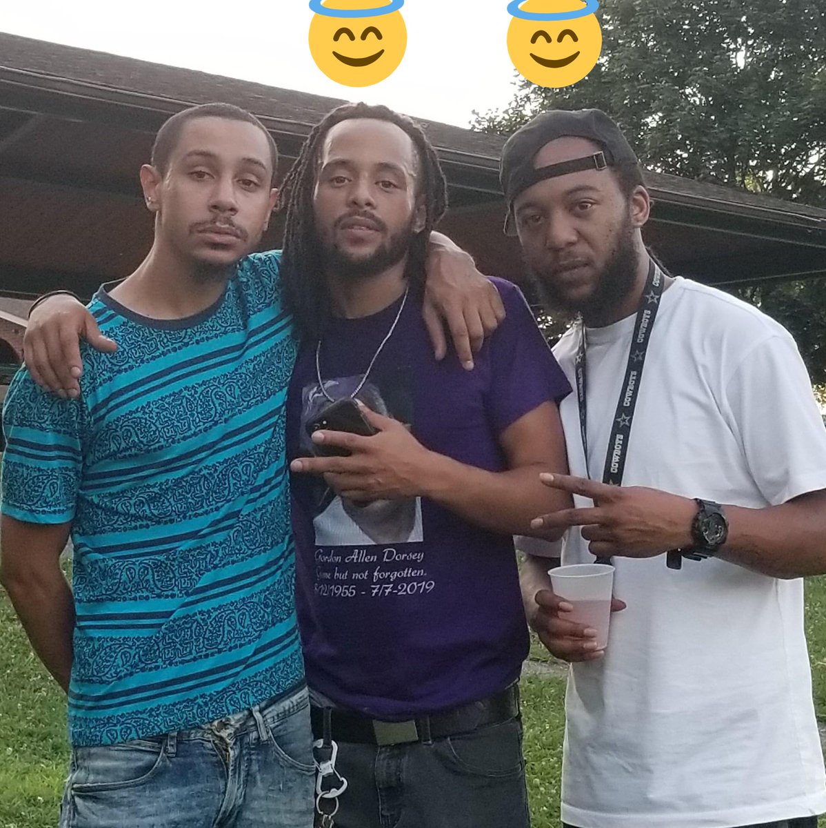 1ManRiot_'s tweet photo. Lost two family members within 4 months. Niggas that we’re part of my everyday life. Shit is still crazy to me smh
#LongLiveRay #LongLiveTae https://t.co/Qvx4AlYTRz