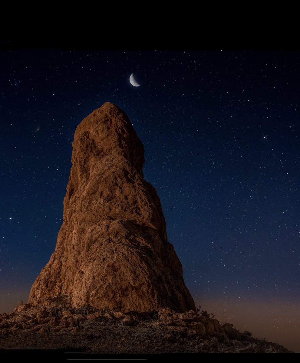 Sempre magica
Illumini la notte dei cuori tristi 
Ascolti il sospiro dell’amore
Sei lassù da sempre...
❤️luna
#TronaPinnacles California 🌜🌛🌝