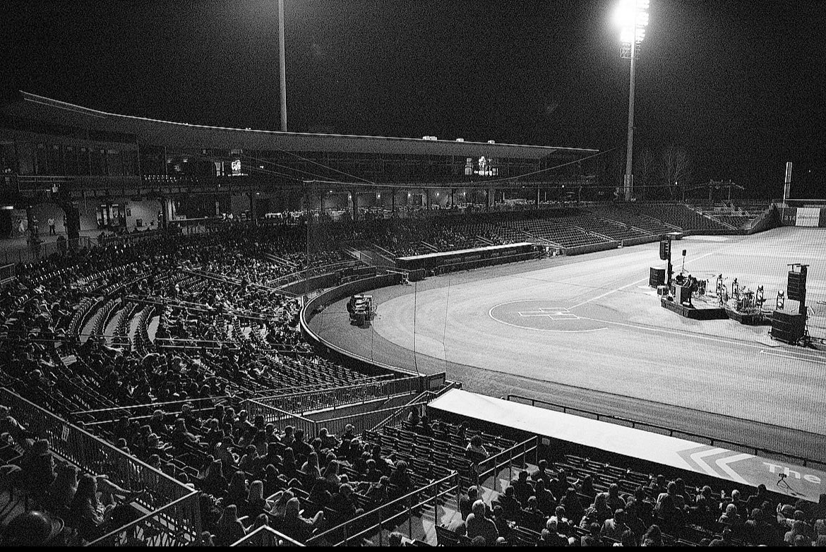 Coach Steven Clark tweet media