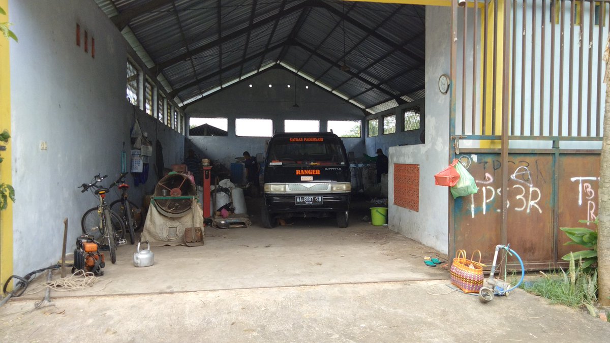 PemdesPagersari's tweet photo. Jumat berkah, pembersihan lingkungan https://t.co/dQtRi0IXGi