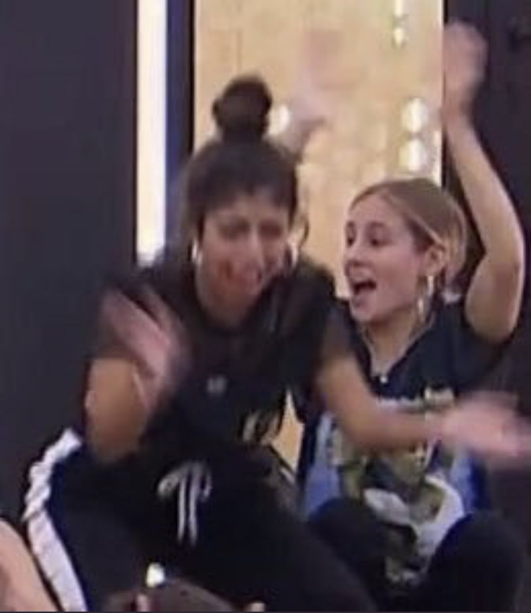 vodkofanaccount's tweet photo. Lucía: aquí me he dado cuenta que la suerte la tenías tú de tenerme a mí 
Toda España:

#LaIslaDeLasTentaciones9 https://t.co/b3LLRPzHpf