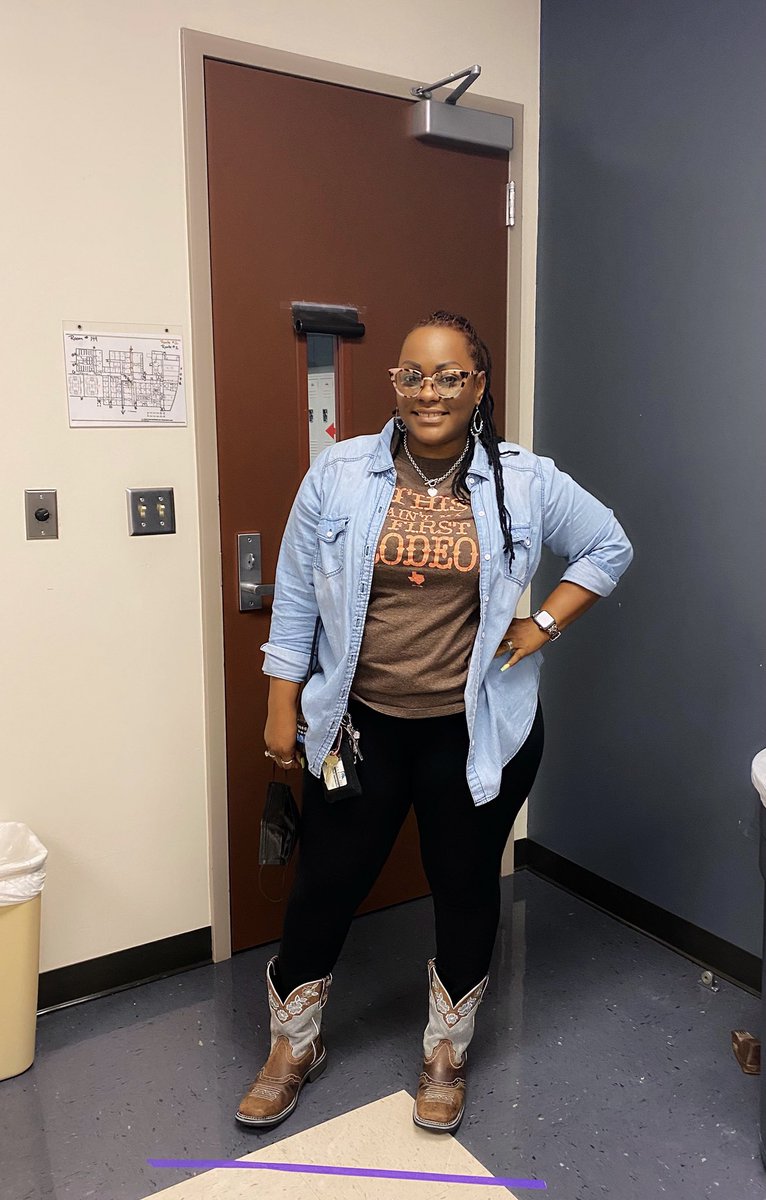 Our “kick-off” to Spring Break Rodeo themed Social was a success!Love when our MC &amp; PASS Bulldogs link up to practice their skills! Super appreciative to our fabulous campus support team for joining in on the fun! Yeehaw🤠 <a href="/UlrichKISD/">Ulrich Intermediate</a> <a href="/kathyar42/">Kathy</a> <a href="/kmcgriff18/">Kevin McGriff</a>