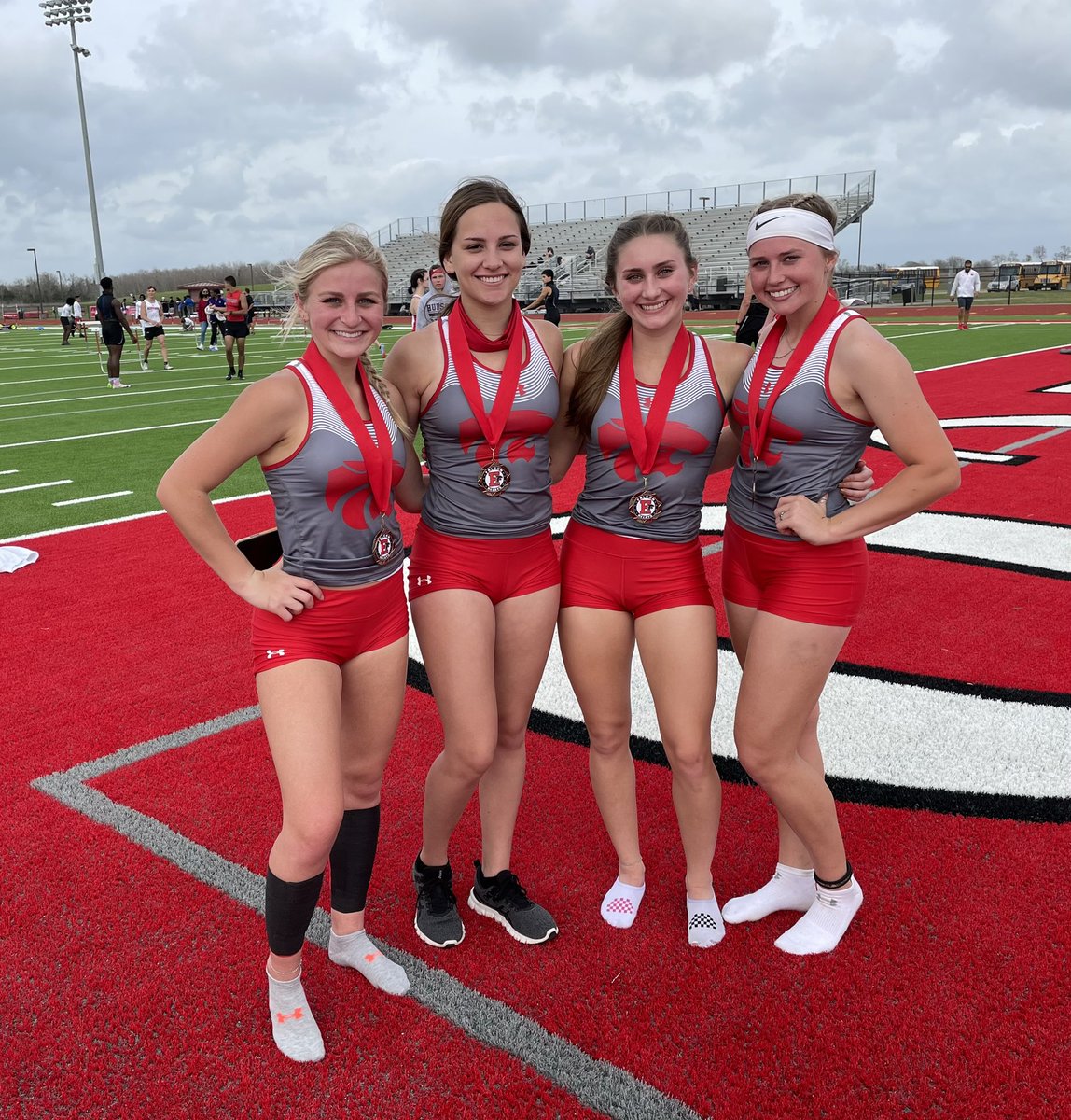 Congratulations to these ladies tonight at the Huffman Relays!        Taryn Broussard- 2nd in Disc and 300H, Sarah Williams (2nd) and Lexis Collins (3rd) in PV, and our 4x200 placing 3rd (Schulz, Knott, Grahlfs, Jordan)! <a href="/SplendoraISD/">Splendora ISD</a> <a href="/Athletics_SISD/">Splendora ISD Athletics</a>
