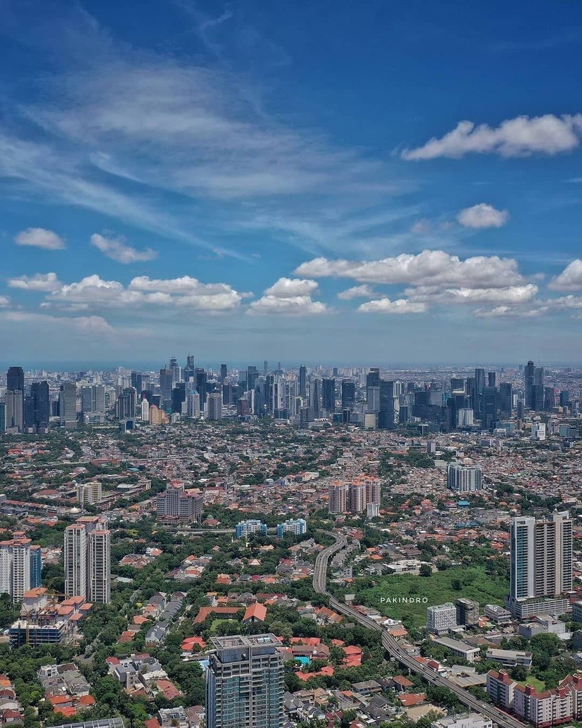 Северная джакарта индонезия. Город джакарта столица индонезии. Jakarta twitter. Jakarta twitter. Jakarta twitter.