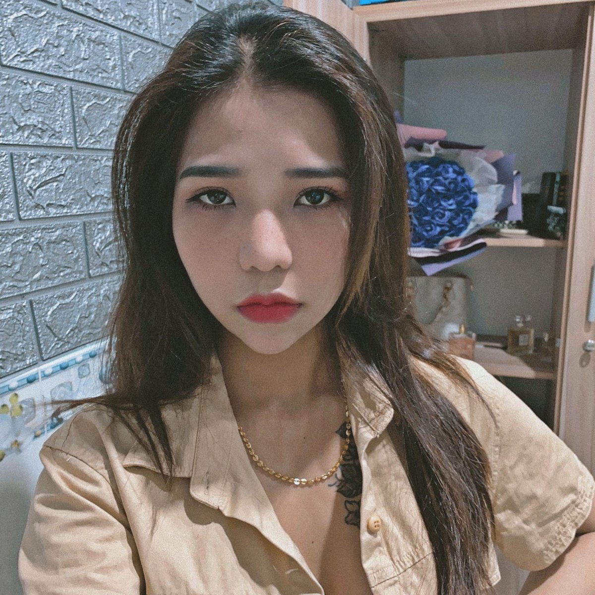 Dim89787646's tweet photo. Tuyển anh ngiu tối nay đi hóng gió https://t.co/CjSIIgGOGW