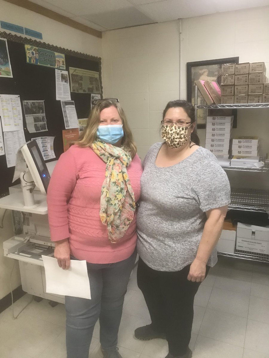 mtromblee1's tweet photo. We want to take a moment to recognize some @ARPanthers Specifically our monitor teammates. Their commitment to the teachers & students as well as their flexibility & selflessness has been invaluable in keeping AR open safe. You have been #packnowledged Thank you to all monitors! https://t.co/gkeyyzSwK0