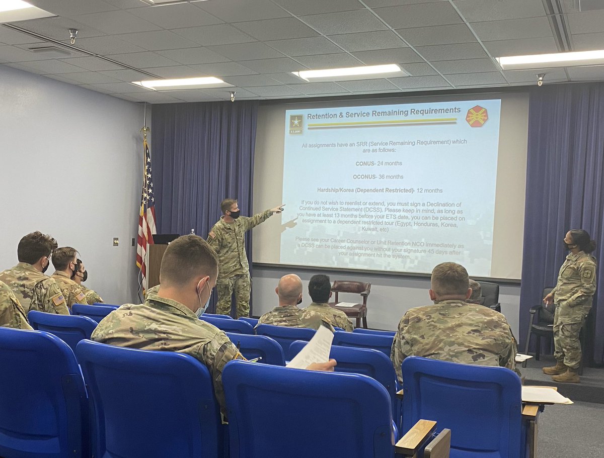 My CSM @AllenderIsaac is so high-speed he can even give impromptu levy briefs...ok...maybe with a little help from a knowledgeable S1 NCO (SGT Jamesha Lewis). @HQandE_ODCO_73D @73dODBN @brown_clydea @OrdnanceCSM