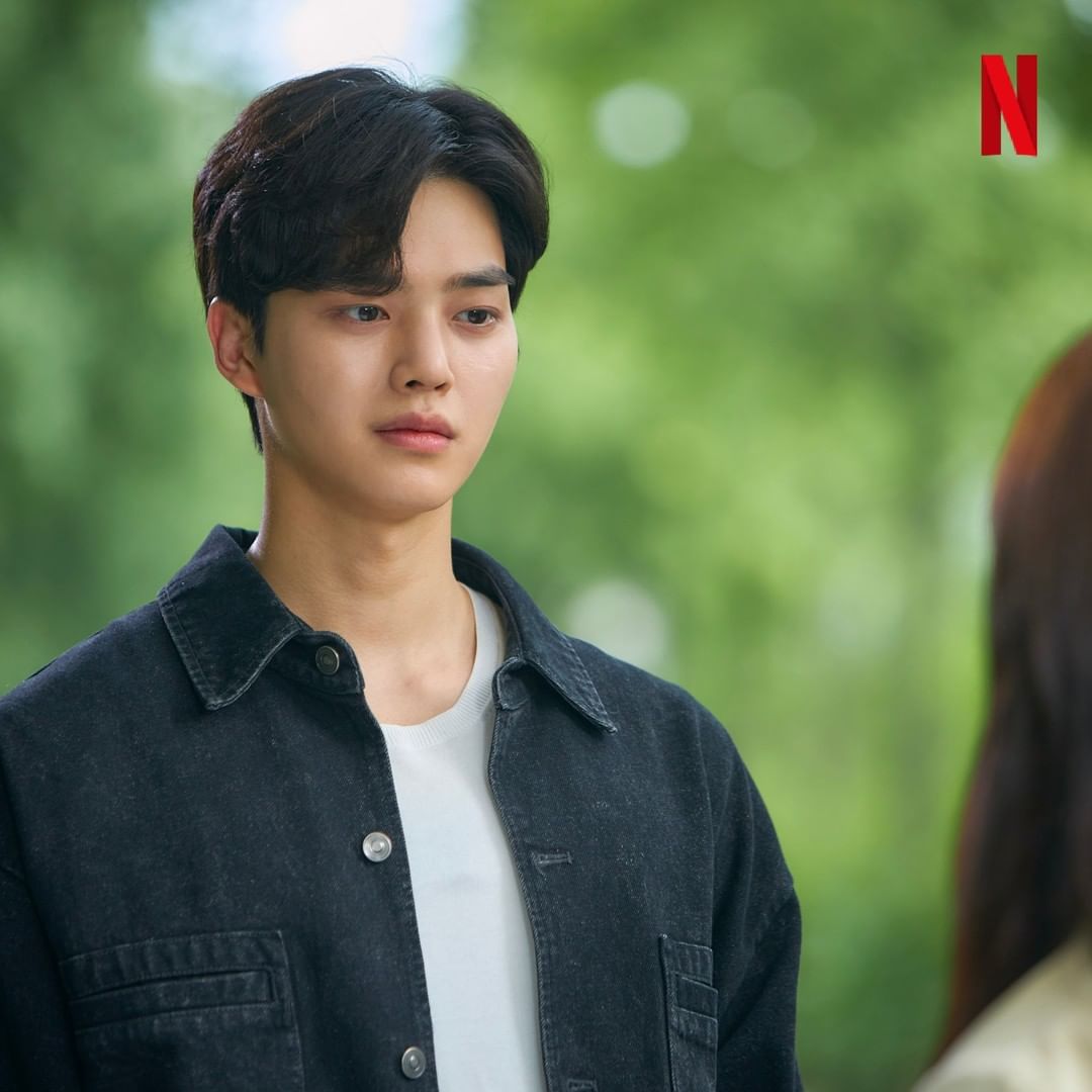 ate_chae's tweet photo. netflix korea ig update ❥
#LoveAlarm #LoveAlarm2
#LoveAlarmSeason2
#KimSoHyun #SongKang #GoMinSi #JungGaRam #KimShiEun 
still cuts 🤍 https://t.co/vLxk7kjdOe