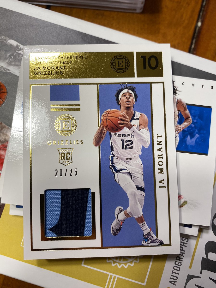 CoosCards's tweet image. My buddy pulled a nasty Ja today out of encased. #Grizzlies #nba #TheHobby #jamorant