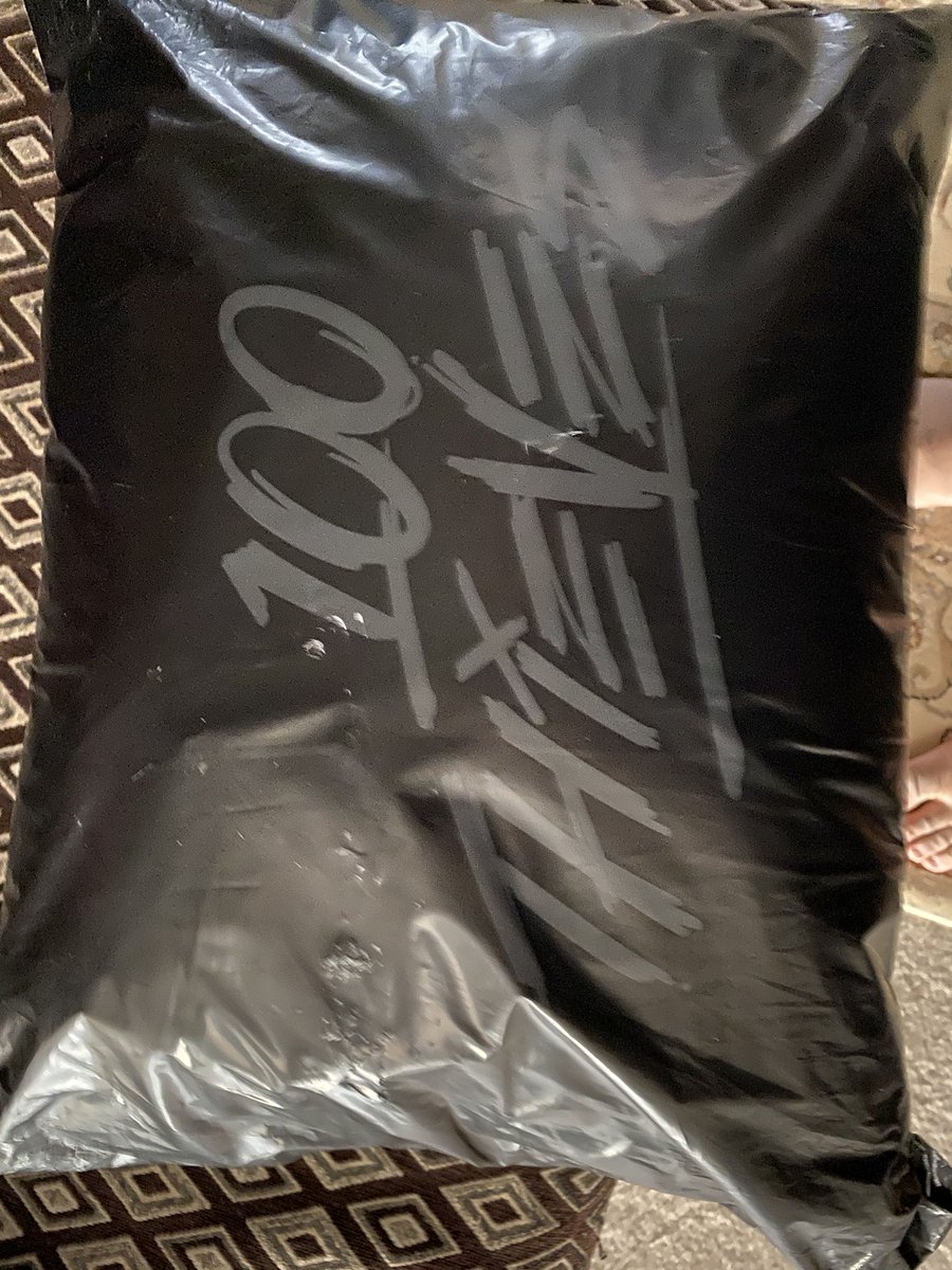 DonAwhile's tweet image. Just got my hoodies pumped ☺️@LAThieves @Nadeshot @100Thieves