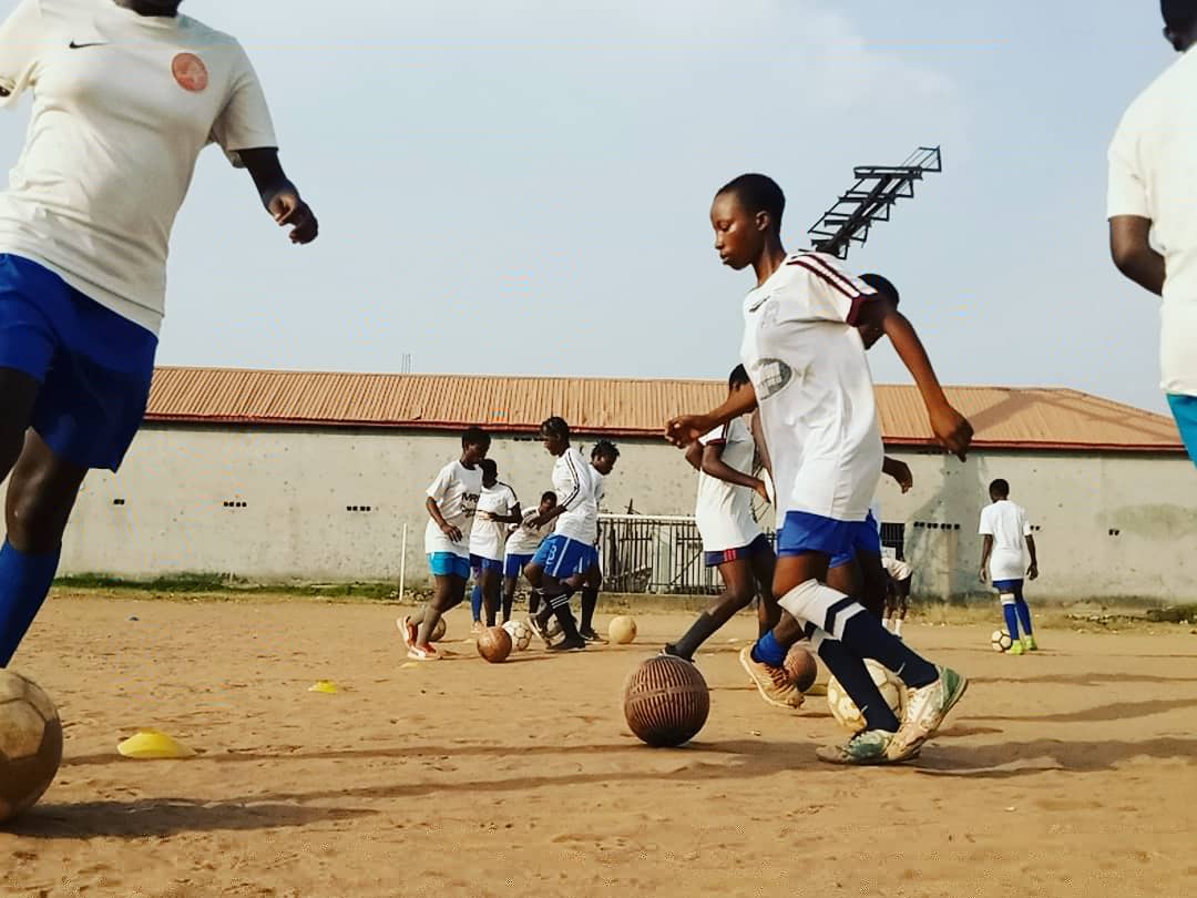 Royaltoms Queens tweet media