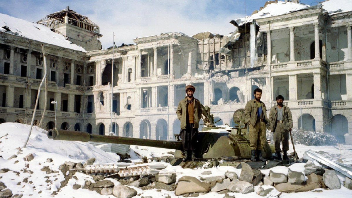Geety_Alizadah1's tweet photo. #نویمې_لسیزي_ته_نه_ځو 
#به_دهه_نود_بر_نمیگردیم 
#NotGoingBackToThe90s https://t.co/bVSBBnF6Em