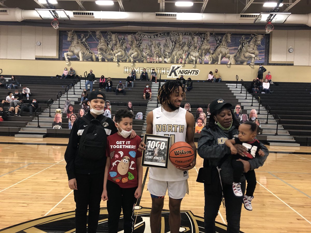 Congrats to ⁦<a href="/GNKnights/">Coach Grunloh</a>⁩ Tony Hines on his remarkable achievement of 1000+ career points.  Only 6 Knights have achieved this mark.  #knightpride