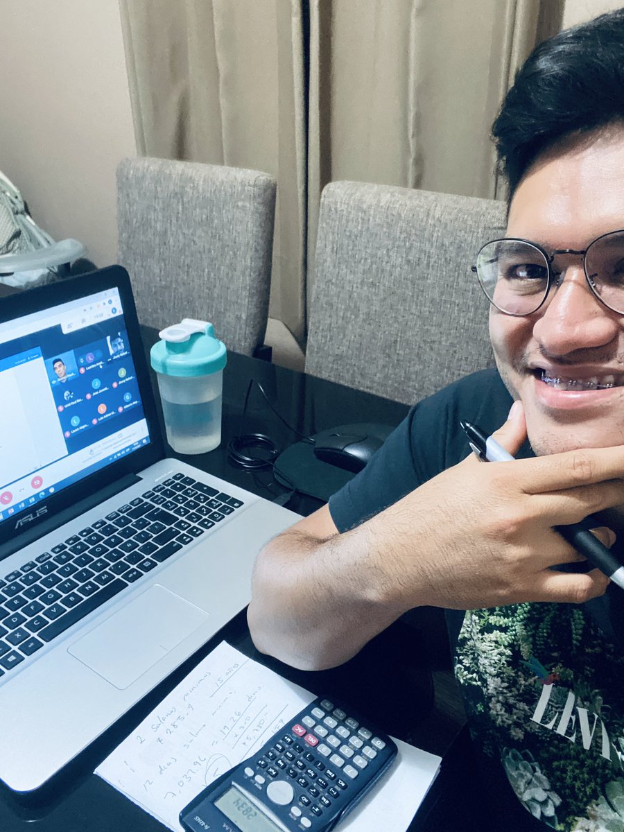 ¡Buenas noches a tod@s!  ❤️🌃😃
  
Calentando motores para mis primeros exámenes  parciales del último semestre de mi licenciatura.