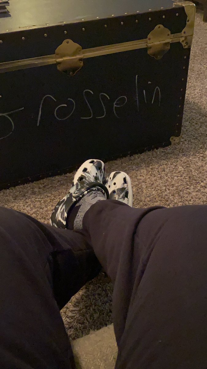 JBelderrain's tweet photo. Iโll fuck your bitch in my crocs #crocs #socksncrocs https://t.co/BHROZhWJd6