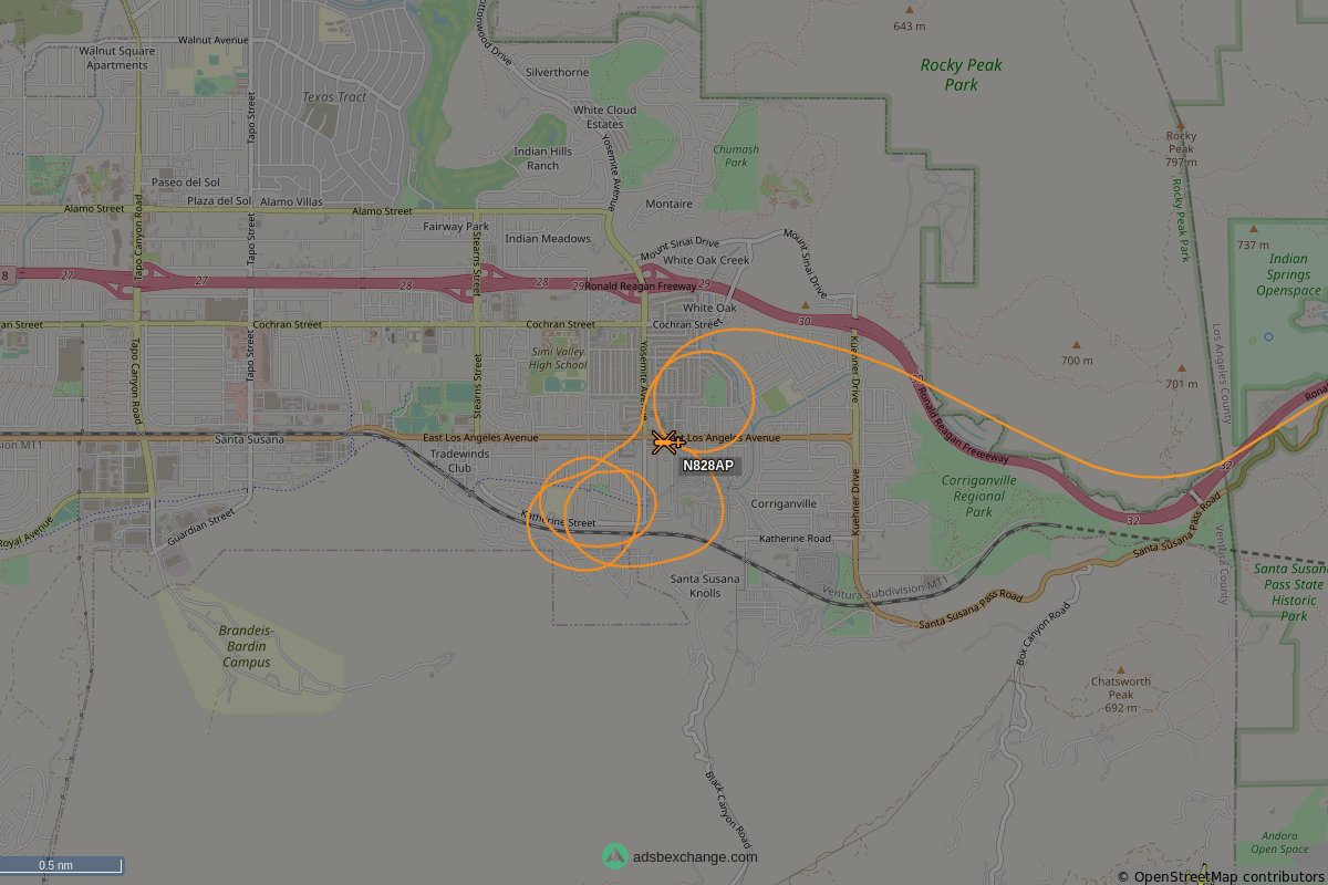 SkyCirclesLA's tweet photo. N828AP is circling over Simi Valley at 1700 feet, speed 46 MPH, squawking 1200, 0.10 miles from Arroyo Simi #N828AP https://t.co/C1LvnIRLGF https://t.co/WFNmOxDzaN