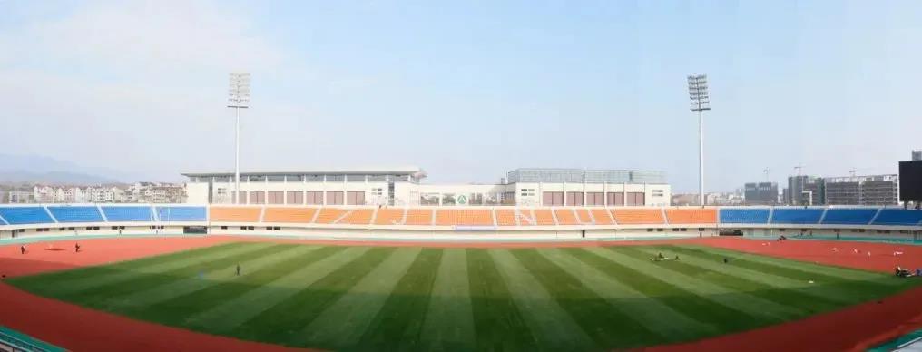 StudyatZJNU's tweet photo. The 2022 Asian Games football stadium in ZJNU is ready!🥳
The renovation and upgrading project of Zhejiang Normal University Stadium (The Asian Games football stadium) has passed the project completion acceptance. https://t.co/tddXhjAVPd