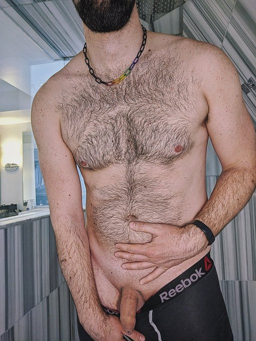 About to jump in the shower, anyone care to join? 🔥💦🏳️&zwj;🌈 https://t.co/mAo4EXZuKg