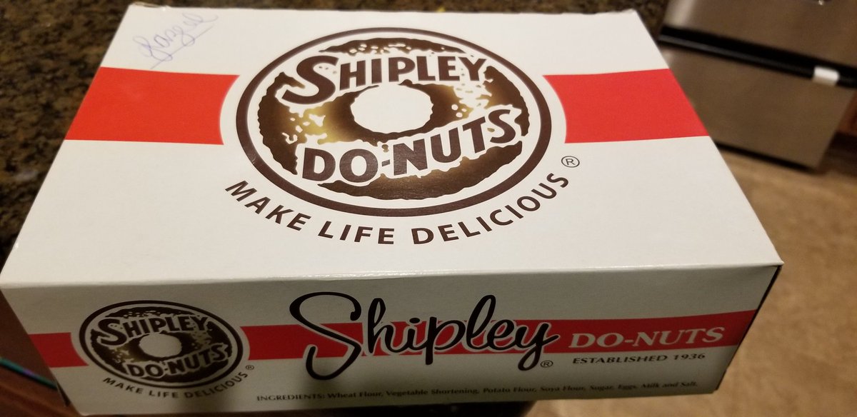 CoffelsMs's tweet photo. Congrats to my 2nd Period who won our Math Journal contest!!  They enjoyed donuts today!!🍩💗 https://t.co/DRwF9dpLng