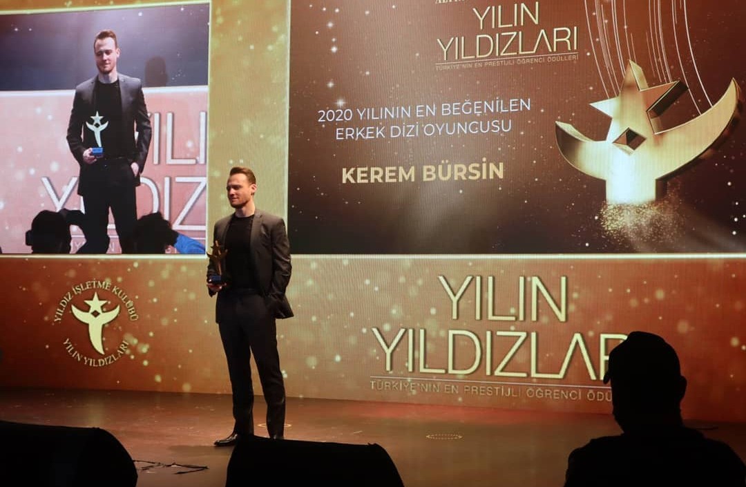 thenourmy's tweet photo. We are always proud of you. You are one of the best man. He does not deserve to talk about you who is not of your level, We are always behind you. Do not forget we love you so much kerem 👑👑 #proudofKeremBürsin #kerembuersin #KeremBursin @KeremBursin https://t.co/w5fkRDEOnL