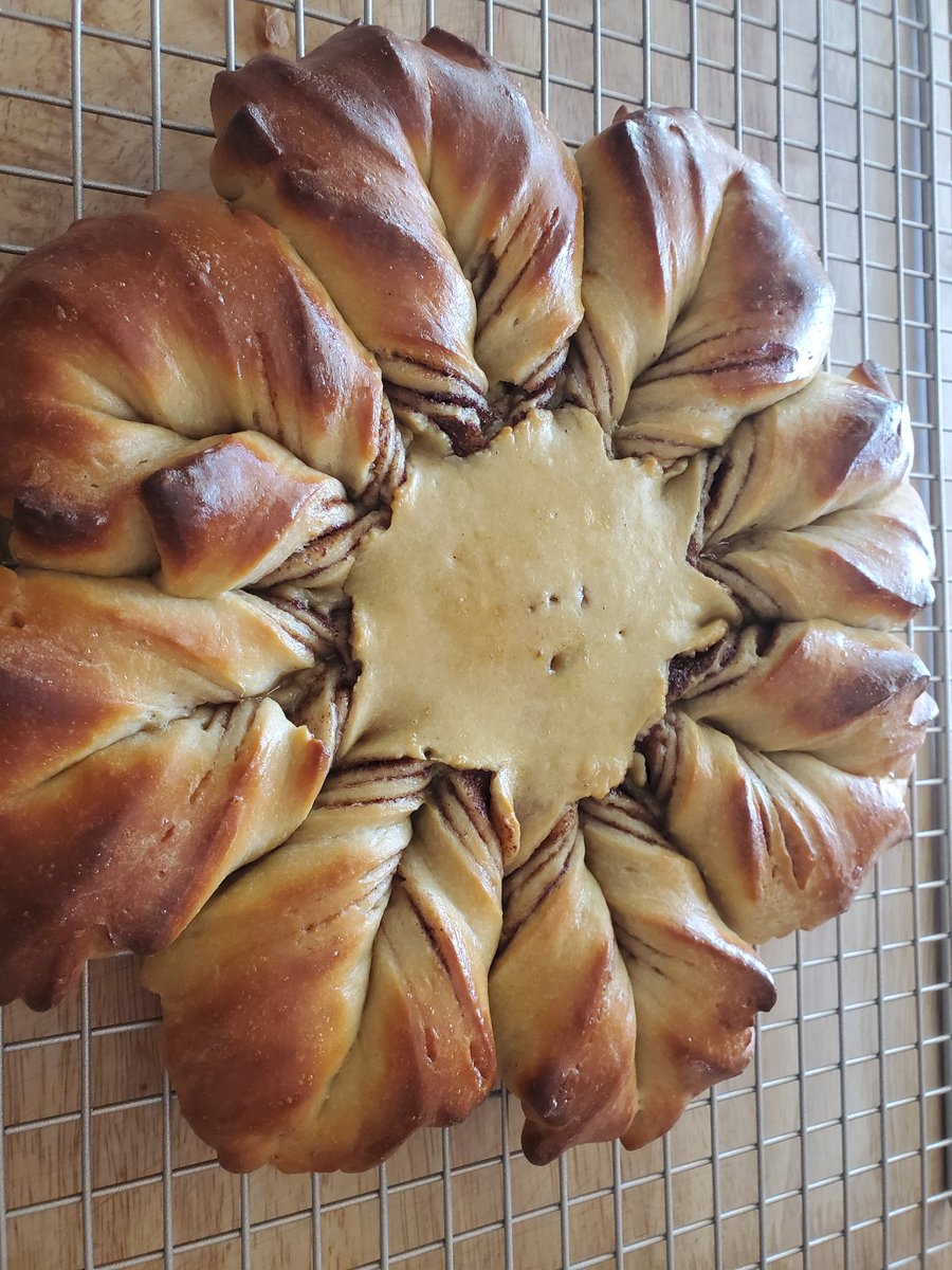 chef_sweets's tweet photo. @kingarthurflour #ExtraordinaryBread https://t.co/zOsv59MeKz