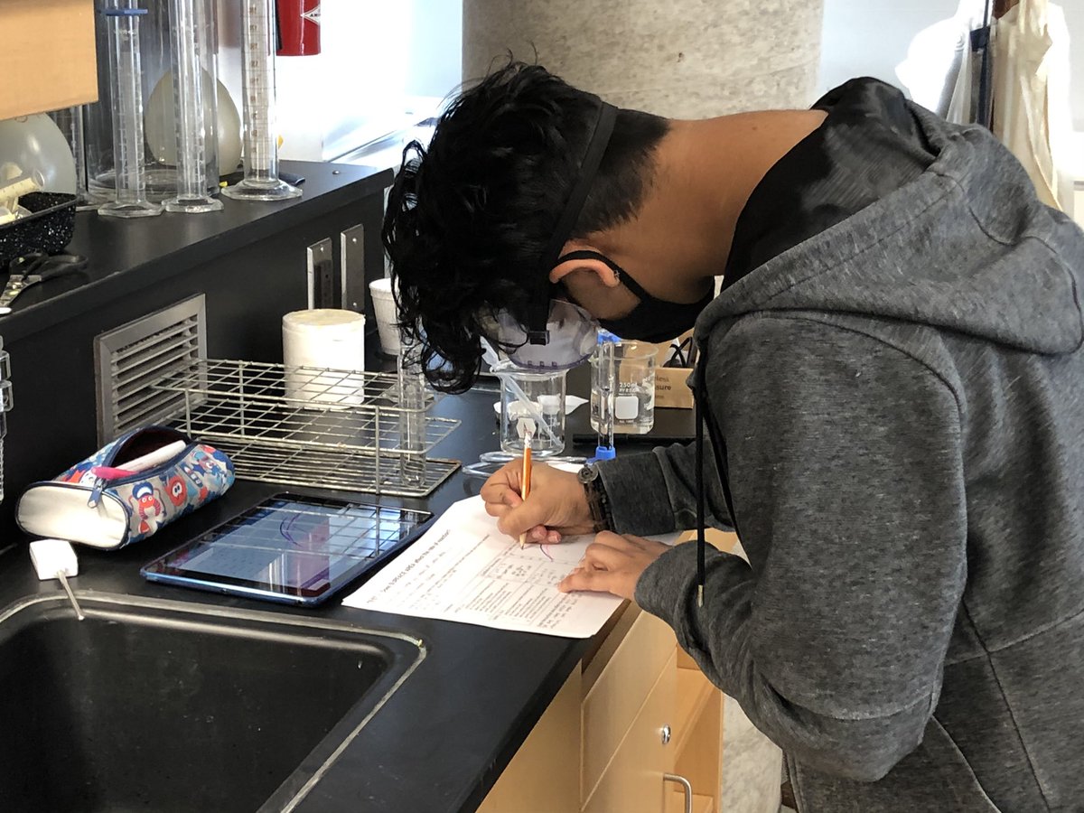 Marina Petrychkovych (@petrychkovych) on Twitter photo Chemistry 12u <a href="/CawthraParkSS/">Cawthra Park SS</a> investigating factors that control rate of reaction. Today we also studied reaction of calcium carbonate with hydrochloric acid and used pH probes to monitor concentration of HCl over time and used pressure probe to track CO2 <a href="/twjmcleod/">Tyler McLeod</a> Chemistry 12u <a href="/CawthraParkSS/">Cawthra Park SS</a> investigating factors that control rate of reaction. Today we also studied reaction of calcium carbonate with hydrochloric acid and used pH probes to monitor concentration of HCl over time and used pressure probe to track CO2 <a href="/twjmcleod/">Tyler McLeod</a>