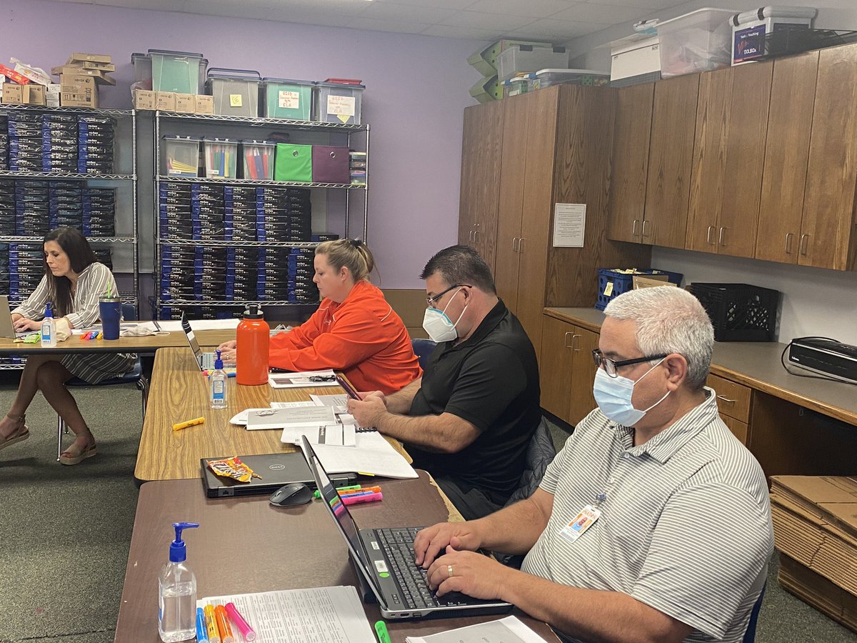 DrMelSkinner's tweet image. #STAAR redesign here we come @gonzales_isd #teksguide digital version to support new standards #verticalalignment  #LeadershipDevelopment