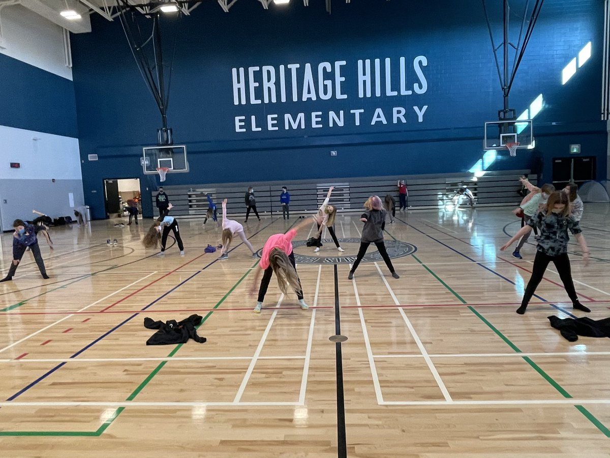 MsWhitneys5s's tweet photo. We’ve had the best physical activity opportunities this week with the awesome new HHE amenities. It’s good to try new things! #broomball #yoga #HHEHighlights https://t.co/ntdQEWflPf