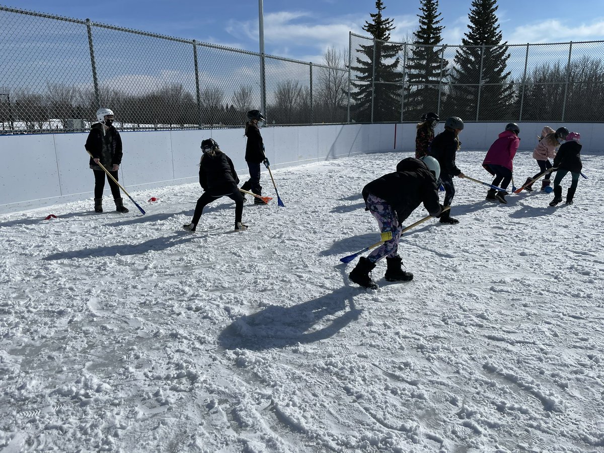 MsWhitneys5s's tweet photo. We’ve had the best physical activity opportunities this week with the awesome new HHE amenities. It’s good to try new things! #broomball #yoga #HHEHighlights https://t.co/ntdQEWflPf
