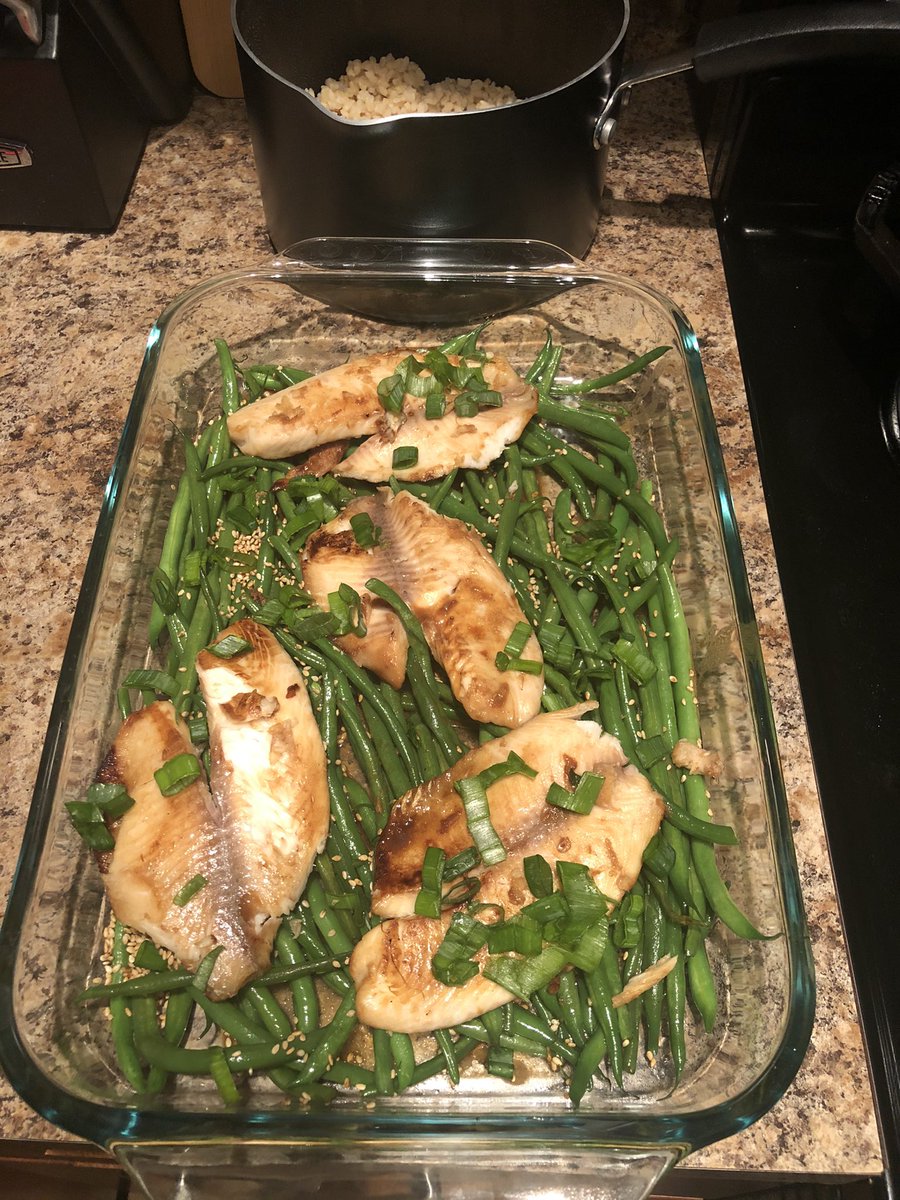 Cooking #healthy dinners. (Tilapia, string beans, brown rice) Getting ready for summer!☀️ 🌹