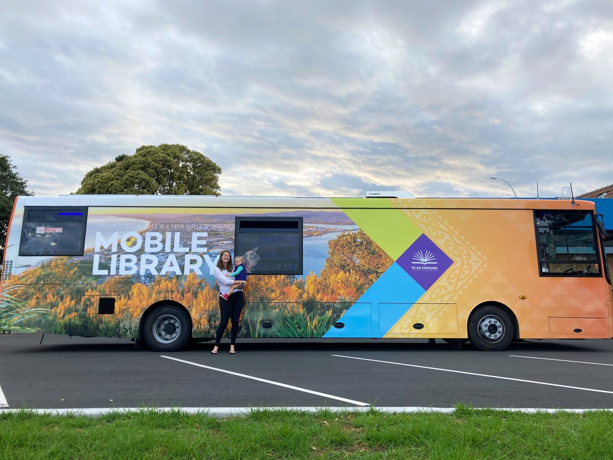 Our brand-new Mobile Library is here! Woohoo! 

What do you think?

Be on the look out when it hits the road Monday :) library.tauranga.govt.nz/about-us/times…