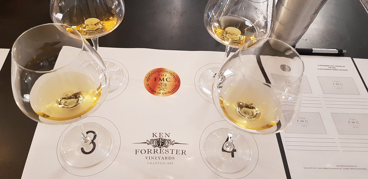 capewinereview's tweet photo. Four vintages of #KenForrester The FMC youngest here is 11 years & the oldest being 15 years impressively youthful color for one of the Icon #CheninBlanc of the world
2006 & 2007 back
2009 & 2010 front
#southafrica #miguelchan #wine
#stellenbosch #FMC20 #drinkchenin #MC https://t.co/npzY7LozdU