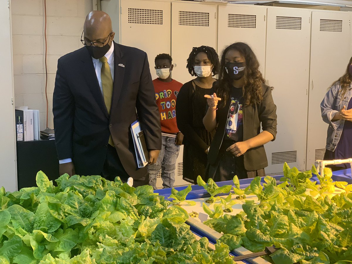 Sito Narcisse tweet media