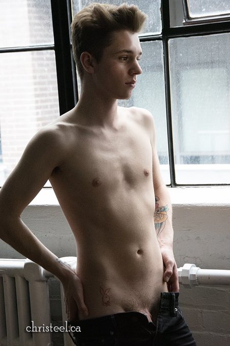 March 2020 vs March 2021😅 https://t.co/jycSmM5vKq ✨ https://t.co/1GFdmazAh3<a href="/tag/newprofilepic"class="tags"><span>#newprofilepic</span></a>