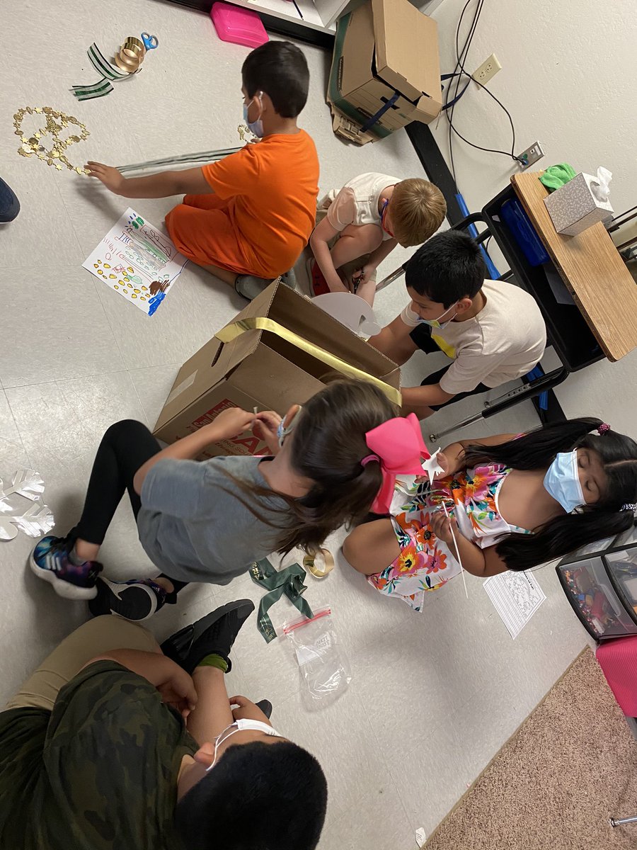 KaylaMichna's tweet photo. We brought our plans to life! One trap won’t do so we made 3. @PatlanES #part3 #theydiditall #conversationsfordays #hedoesnotknowwhatiscoming https://t.co/9Hi0P0lGjw