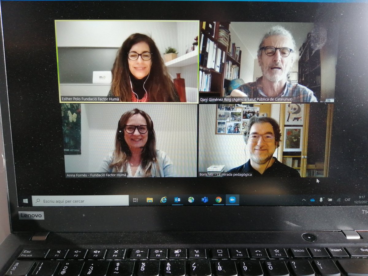 dangimroig's tweet photo. La "cuina" poc a punt d començar una nova trobada d la #comunitattalent de la @FundFactorHuma amb @lamirada @AnnaFornes i @estherpoloh #aprenentatge #talent #mentoring #Feedback https://t.co/lxLQ0tgaFd