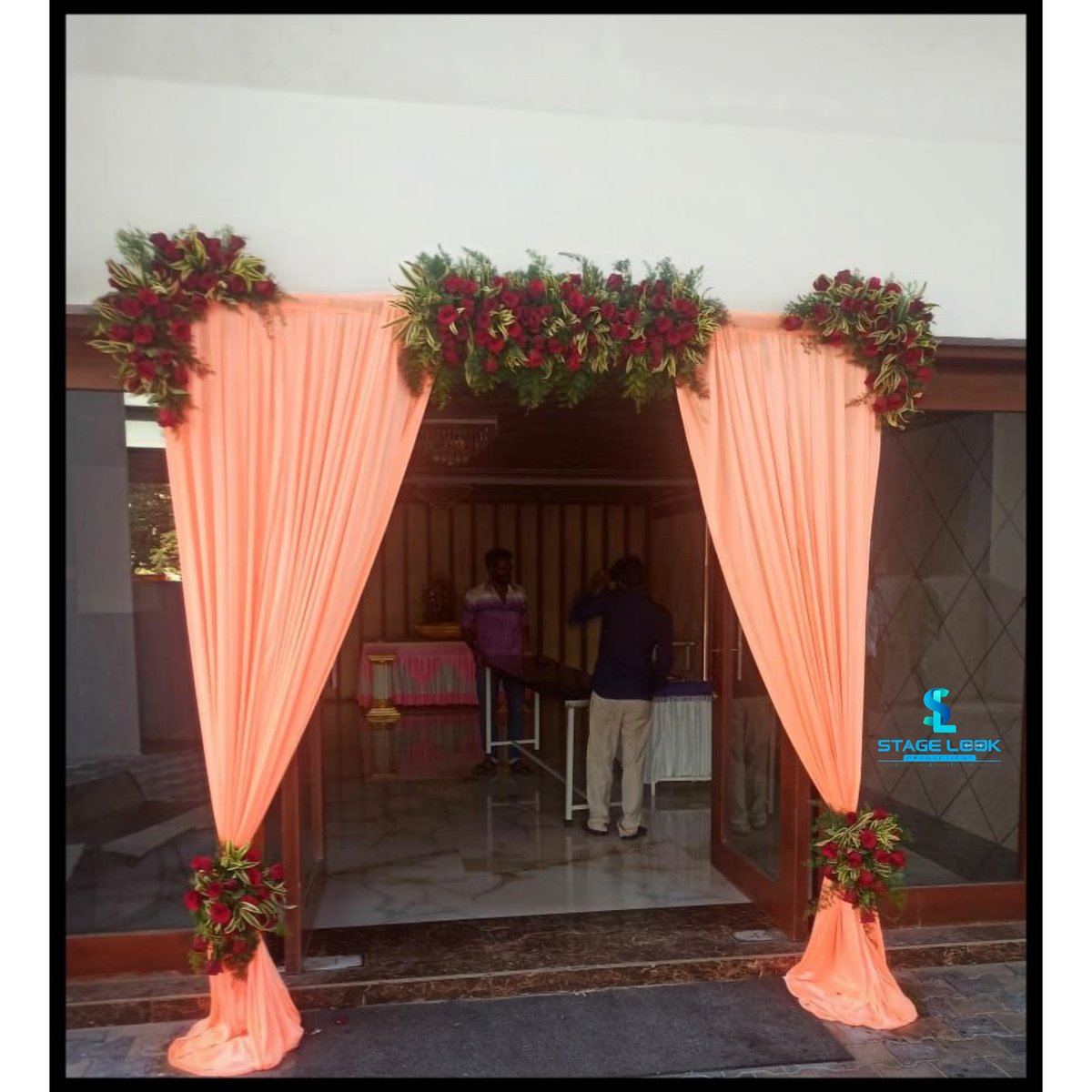 ProductionsLook's tweet image. We believe in creating a magical, elegant, and enchanting atmosphere for the couples, who believes in us and gives us their big day in our hand 🧤 🌹🌹

Have a Wedding coming up?? Then plan your event with us! For enquiries DM or reach us @9804747377 for bookings.