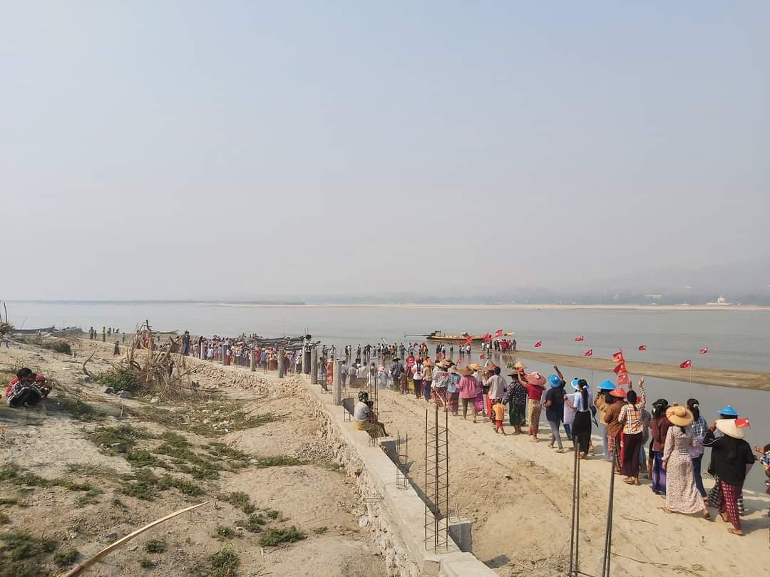 WLP58513623's tweet photo. Mandalay. . https://t.co/gBWb9iyZ71